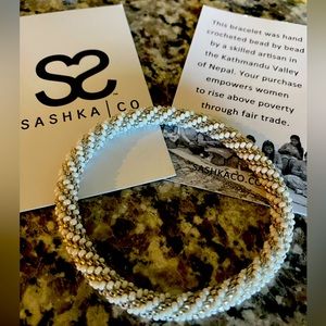 New Sashka Co Gold White Glass Bead Bracelet Nepal